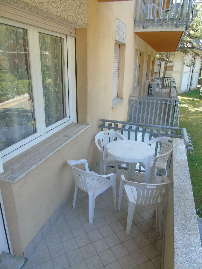 Villa Valeria Lignano Sabbiadoro Bagian luar foto