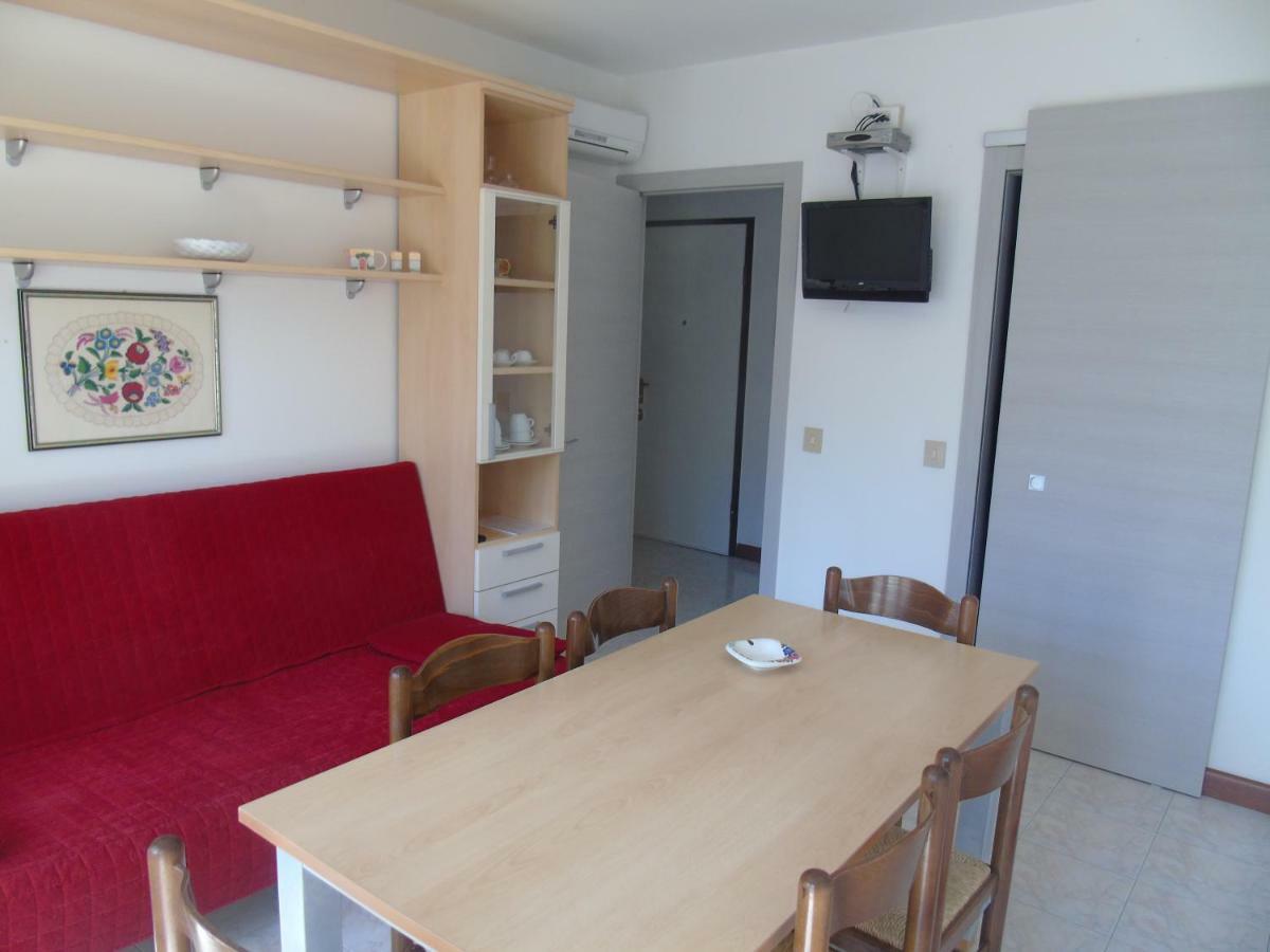 Villa Valeria Lignano Sabbiadoro Bagian luar foto