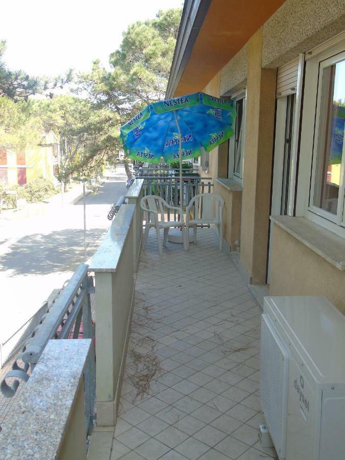 Villa Valeria Lignano Sabbiadoro Bagian luar foto